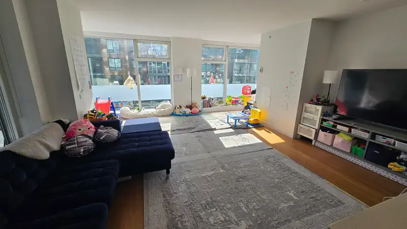 809 777 RICHARDS STREET - photo 4 of 19