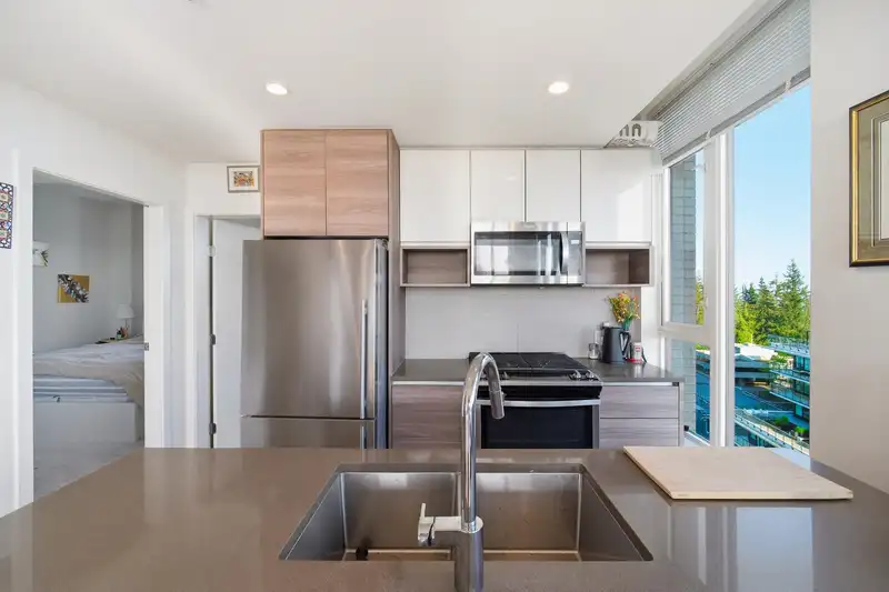 1308 8850 UNIVERSITY CRESCENT - photo 3 of 31