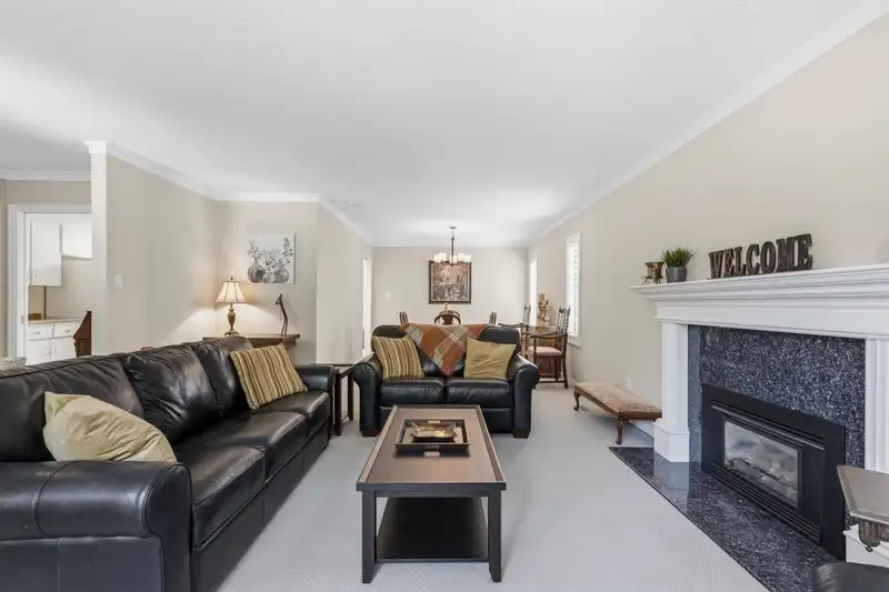 1220 MORRIS CRESCENT - photo 3 of 40