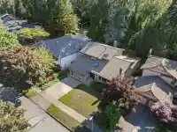 7889 WOODHURST DRIVE - thumbnail 4