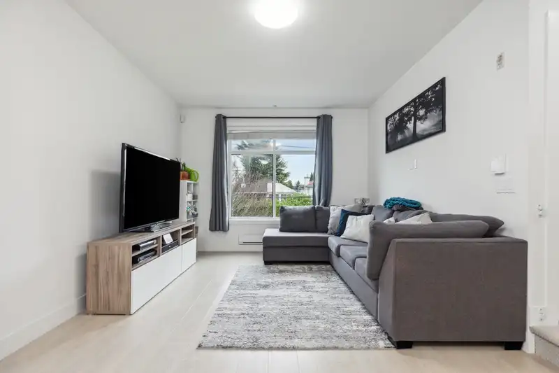 5831 WALES STREET - photo 4 of 19