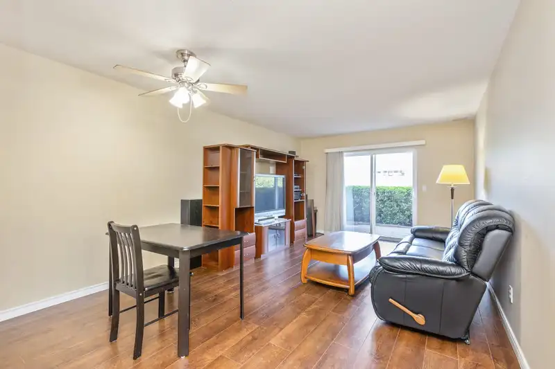 105 2239 152 STREET - photo 4 of 21