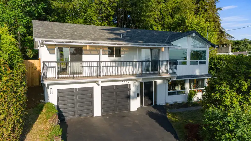 3862 LONSDALE AVENUE - photo 1 of 40