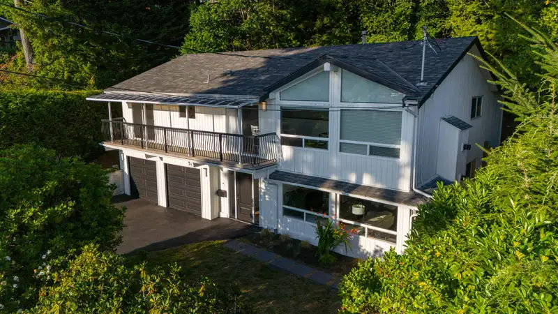 3862 LONSDALE AVENUE - photo 2 of 40