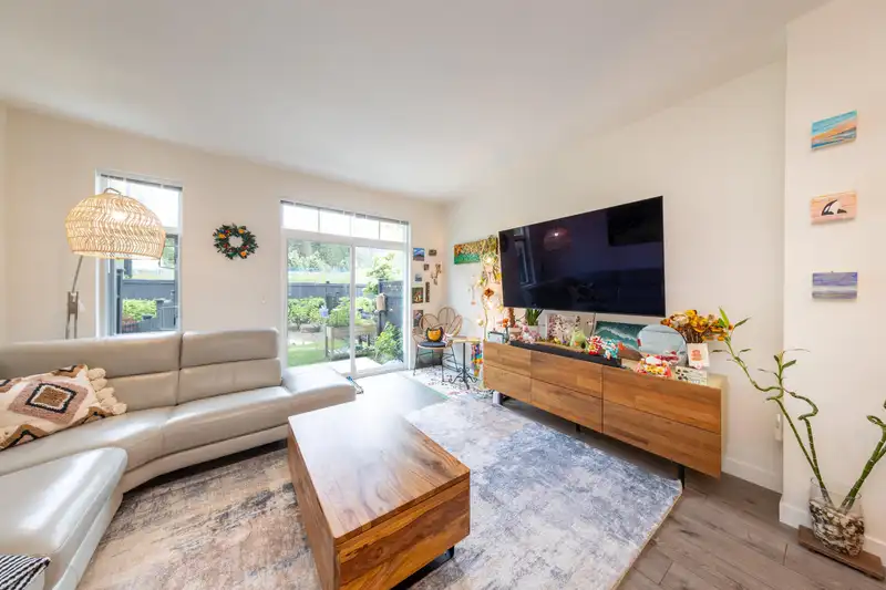 140 3565 BAYCREST AVENUE - photo 3 of 36