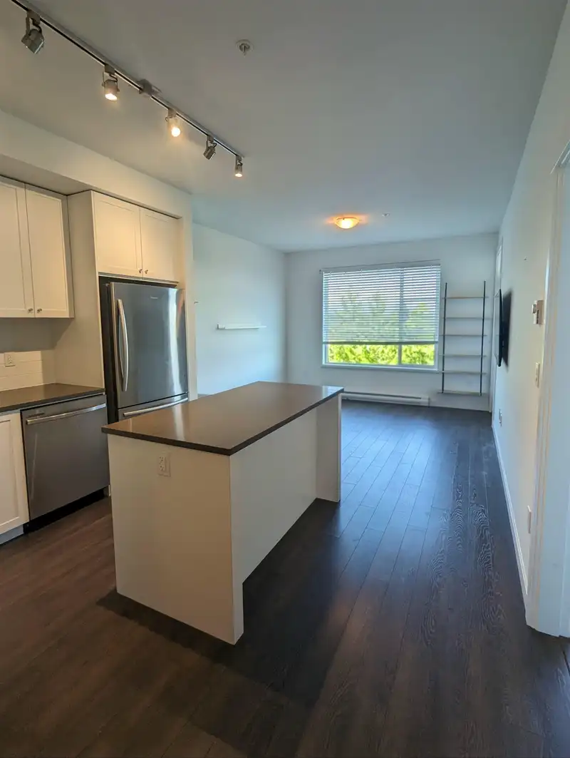 410 13623 81A AVENUE - photo 1 of 13