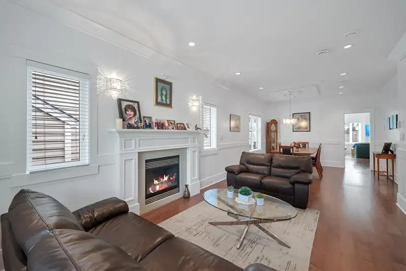 3288 W 32ND AVENUE - photo 4 of 37