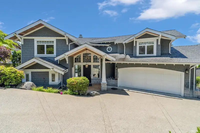 2340 ORCHARD LANE - photo 4 of 40