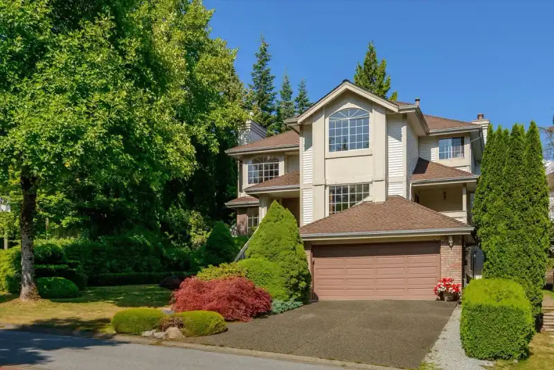 102 ASPENWOOD DRIVE - photo 1 of 22
