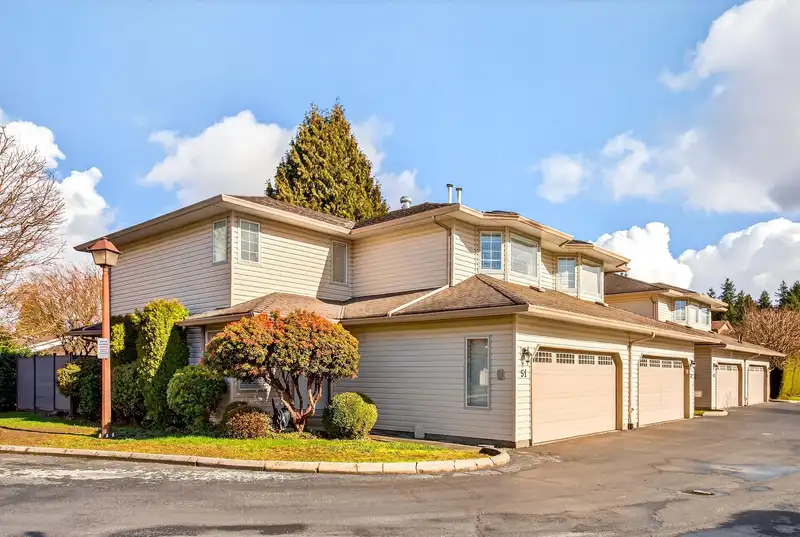 51 12268 189A STREET - photo 2 of 40