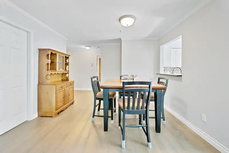 304 12739 72 AVENUE - photo 4 of 38
