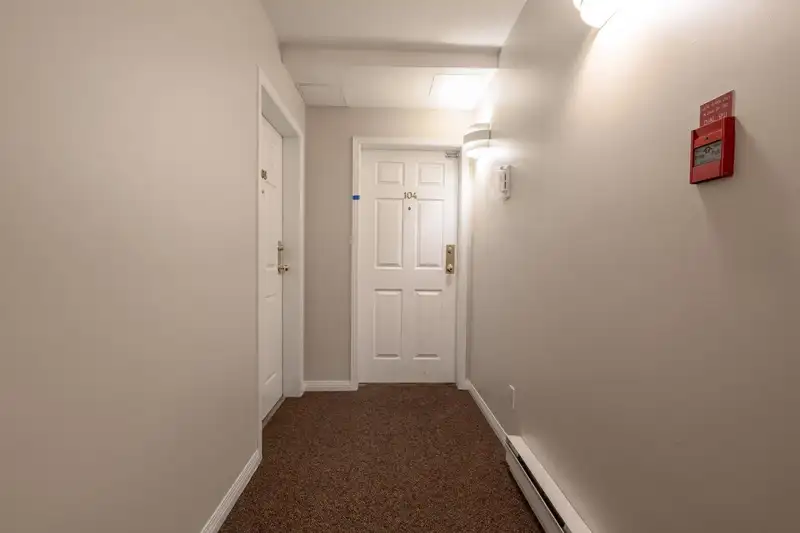 104 13733 74 AVENUE - photo 3 of 23