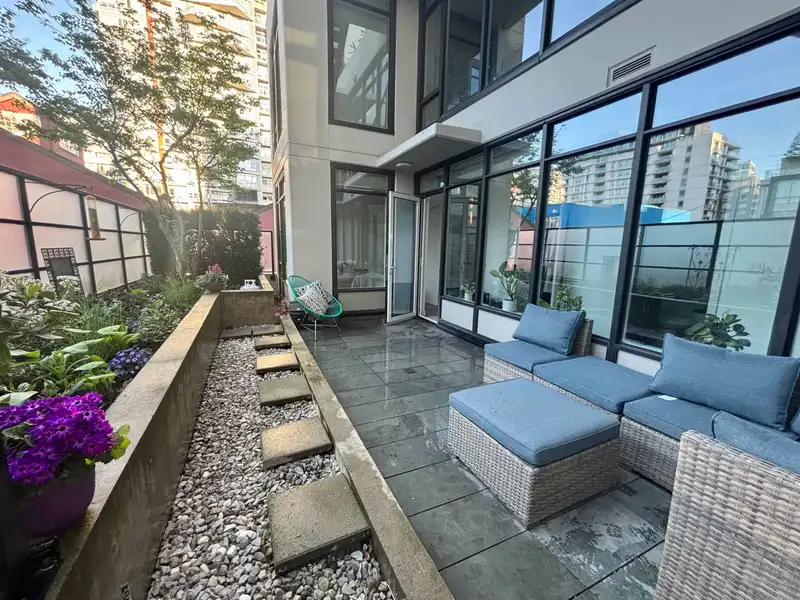 201 1788 ONTARIO STREET - photo 2 of 30