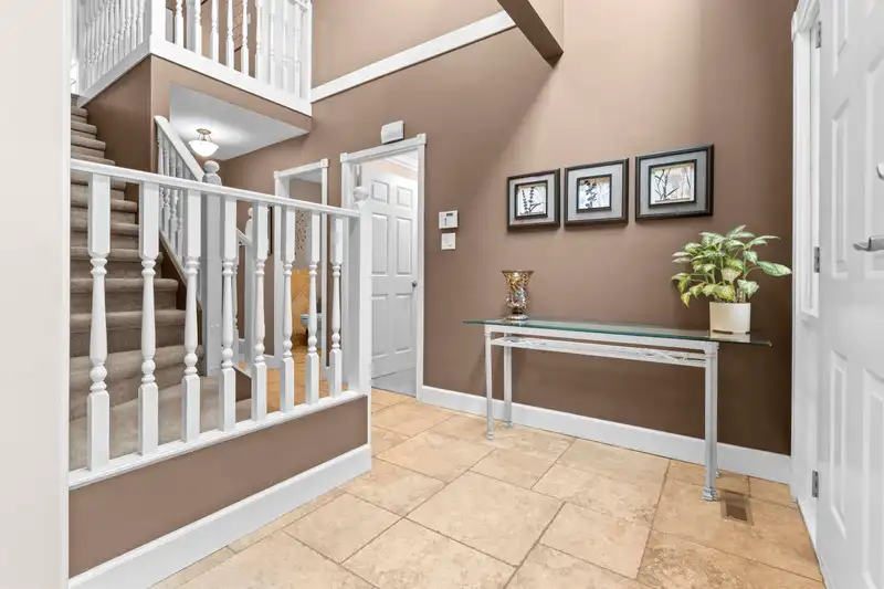 21096 91A AVENUE - photo 4 of 39
