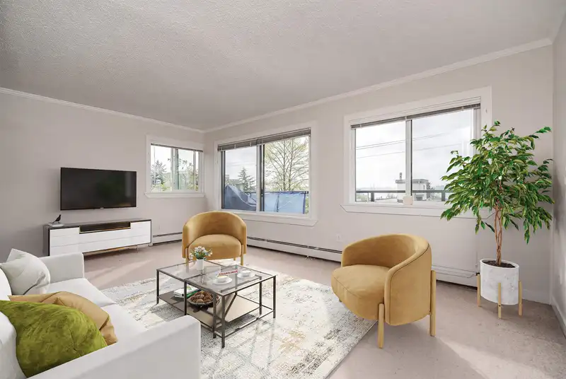 309 240 MAHON AVENUE - photo 4 of 37