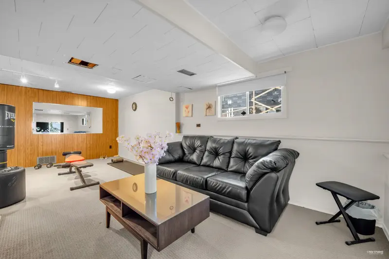 4850 PORTLAND STREET - photo 4 of 25