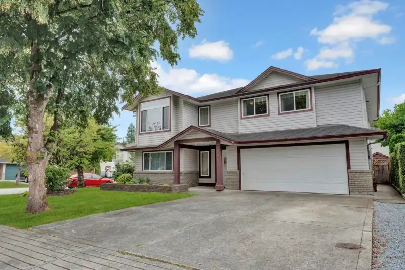 23890 114A AVENUE - photo 1 of 36