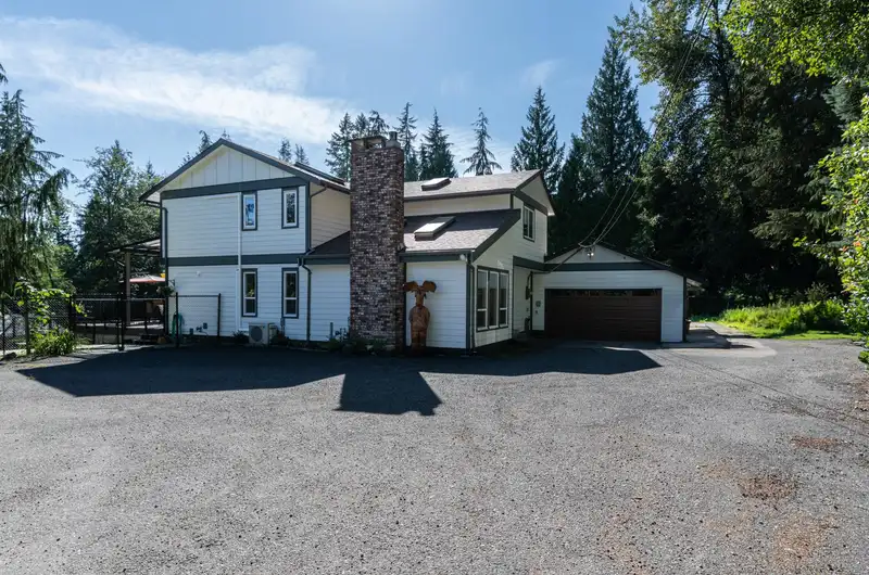 12627 GARIBALDI STREET - photo 4 of 40