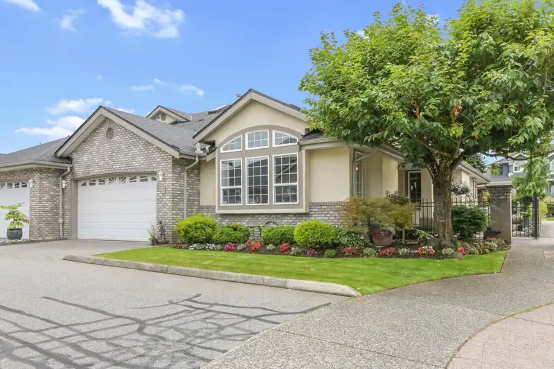 1 32777 CHILCOTIN DRIVE - photo 1 of 31