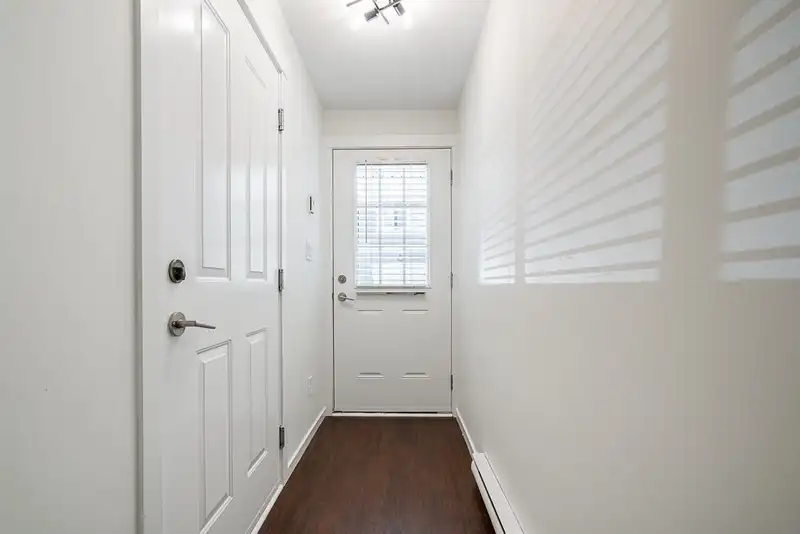 52 15155 62A AVENUE - photo 2 of 36