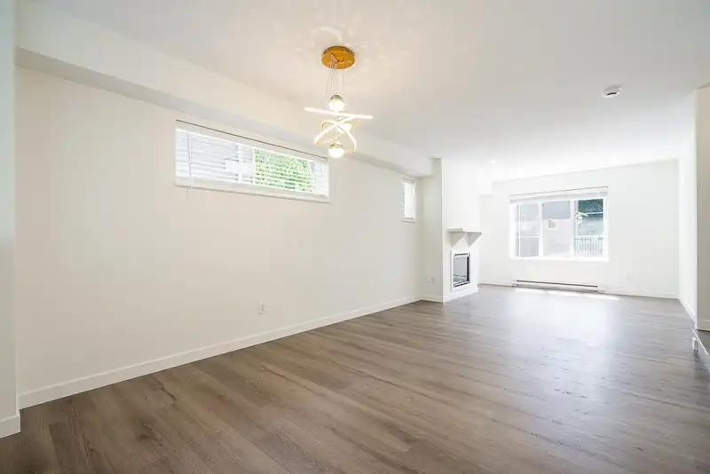 52 15155 62A AVENUE - photo 3 of 36