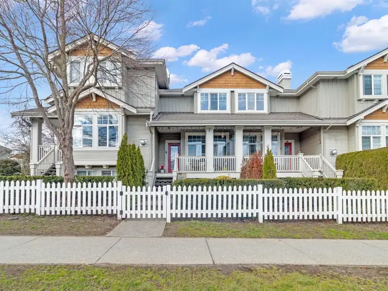 2 14877 58 AVENUE - photo 1 of 22