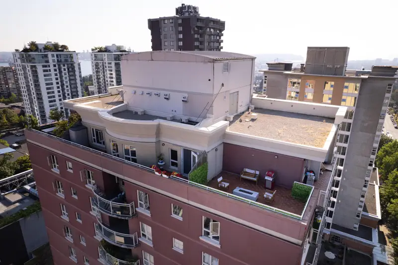 1604 121 W 15TH STREET - photo 2 of 25