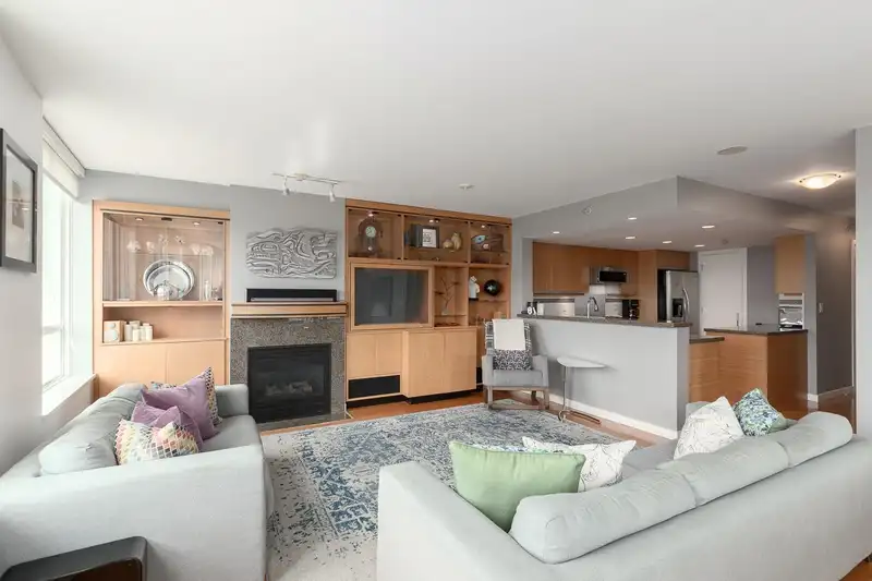 605 120 MILROSS AVENUE - photo 4 of 28