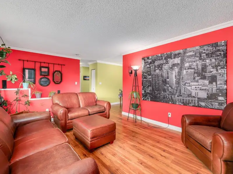 4795 44A AVENUE - photo 4 of 25