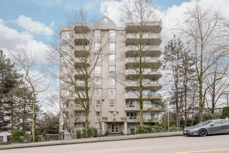 703 412 TWELFTH STREET - photo 1 of 4
