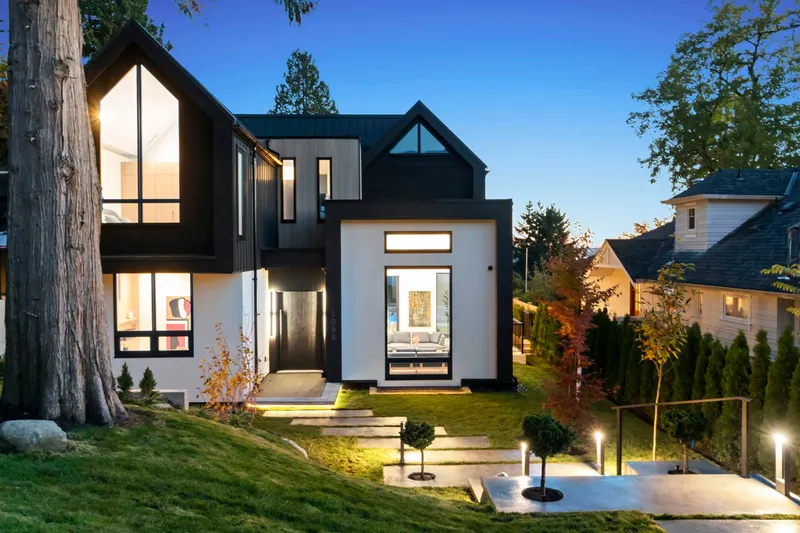 1066 FULTON AVENUE - photo 2 of 25