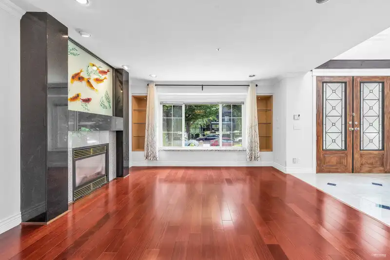 8483 CORNISH STREET - photo 3 of 36