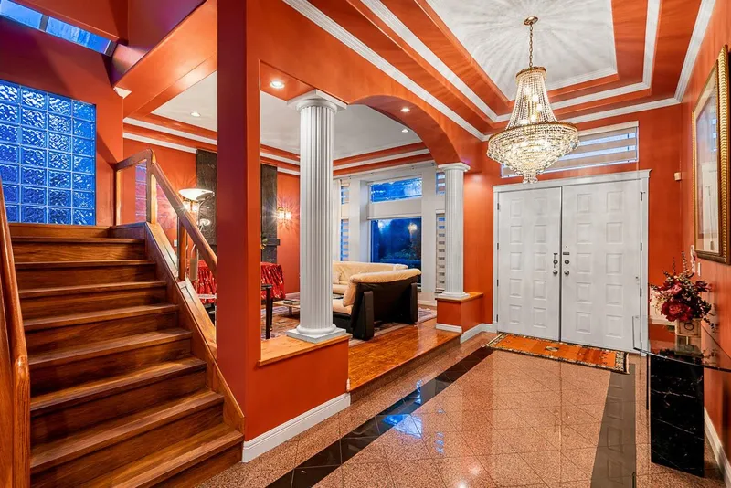 2768 SOUTHCREST DRIVE - photo 3 of 18