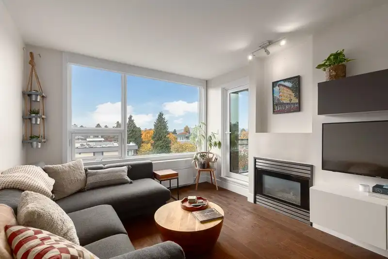 507 1888 YORK AVENUE - photo 1 of 38