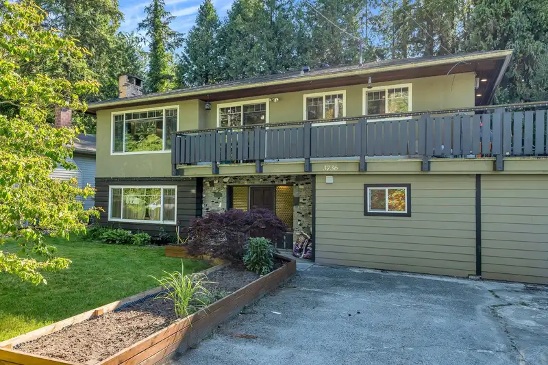 3736 OXFORD STREET - photo 1 of 40