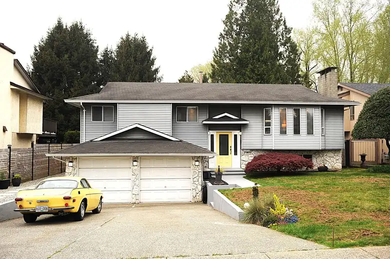21159 DOUGLAS AVENUE - photo 1 of 40