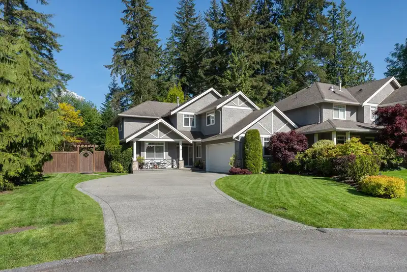 9 ALDER WAY - photo 2 of 40