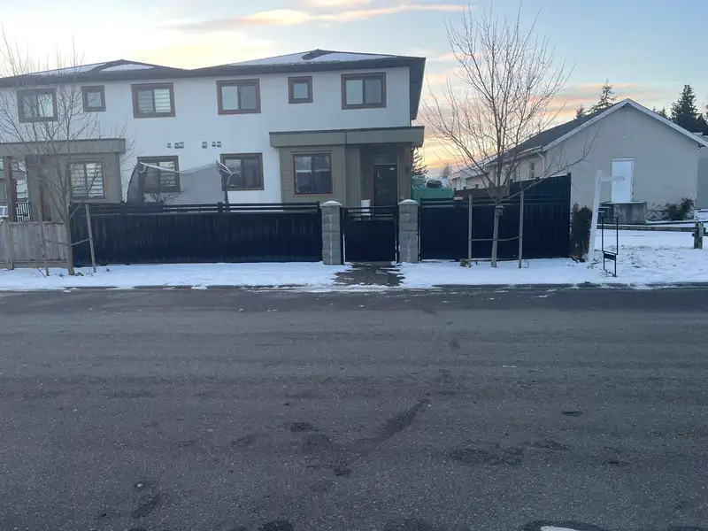 7 7927 118A STREET - photo 4 of 31