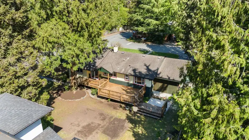 2195 CORTELL STREET - photo 4 of 18