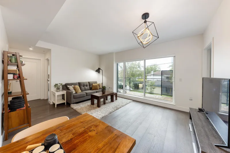 202 477 W 59TH AVENUE - photo 3 of 25