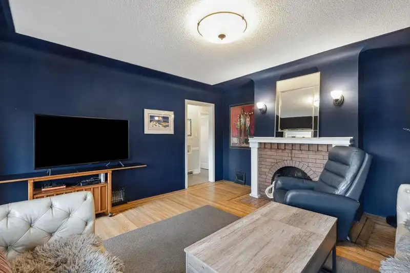 3341 E GEORGIA STREET - photo 3 of 36