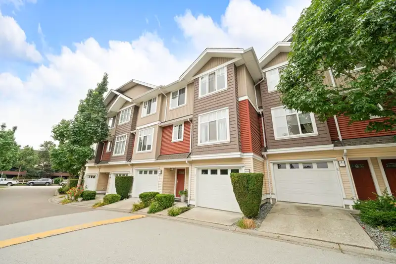 5 19455 65 AVENUE - photo 1 of 36