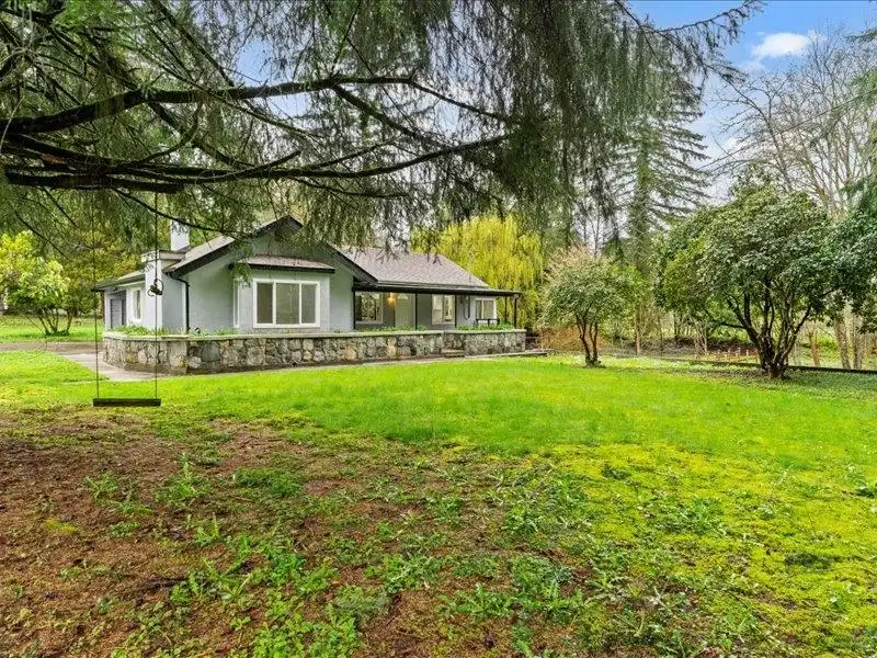 27601 104 AVENUE - photo 2 of 40