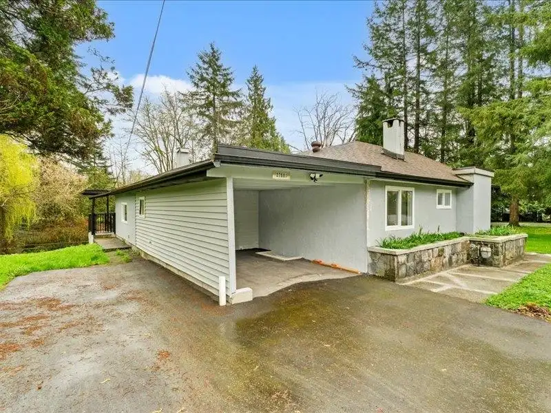 27601 104 AVENUE - photo 3 of 40