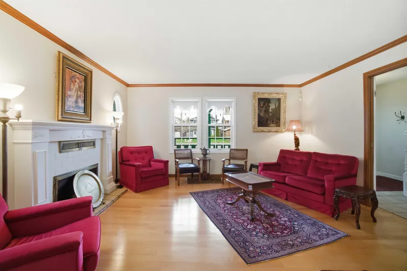 3580 BROADWAY STREET - photo 4 of 25