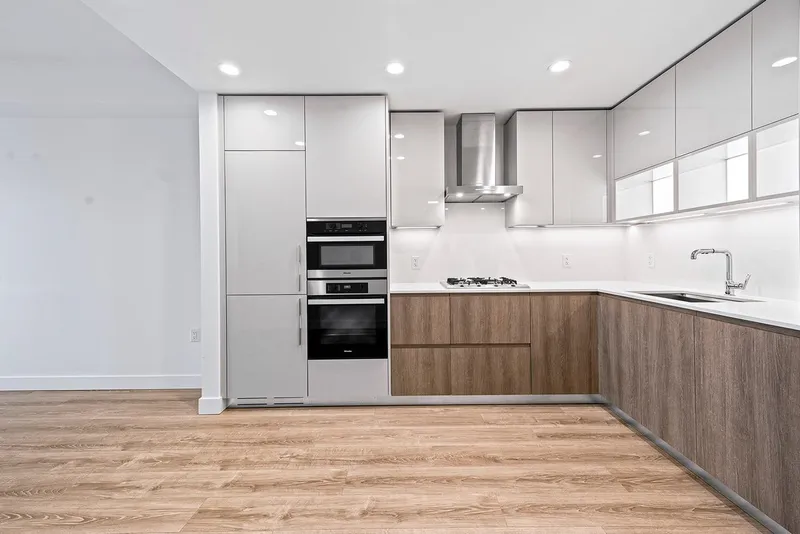 2309 6511 SUSSEX AVENUE - photo 2 of 25