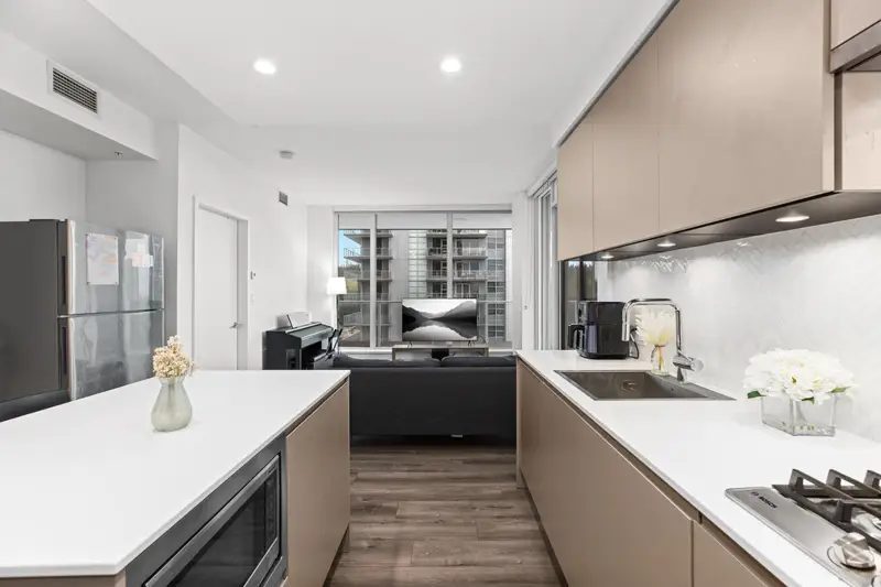 905 3833 EVERGREEN PLACE - photo 1 of 25