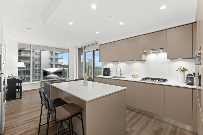 905 3833 EVERGREEN PLACE - photo 2 of 25