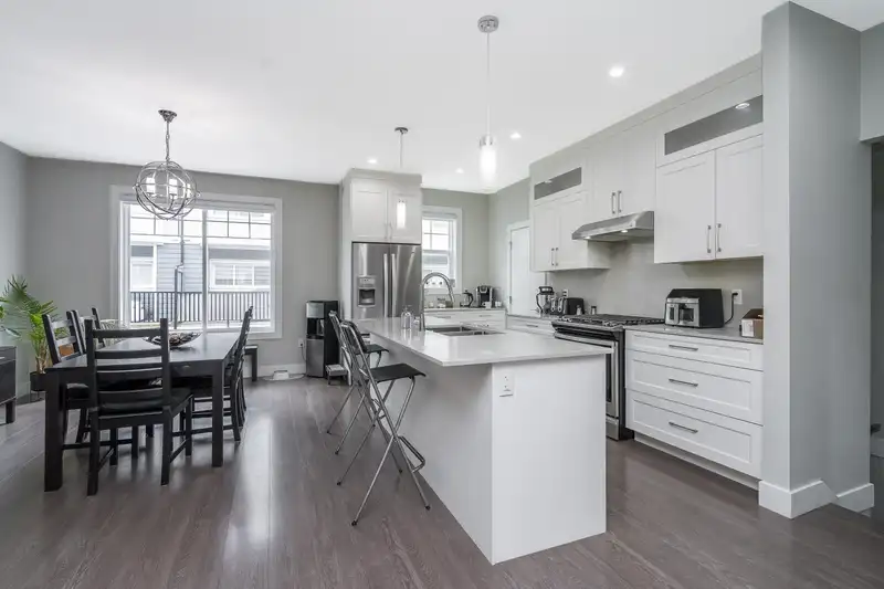 31 19501 74 AVENUE - photo 3 of 40