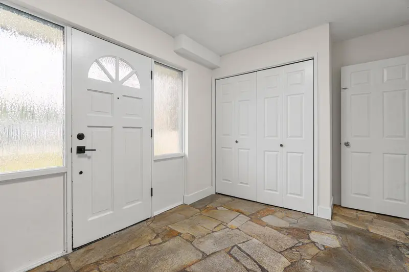 45187 MOUNTVIEW WAY - photo 3 of 25